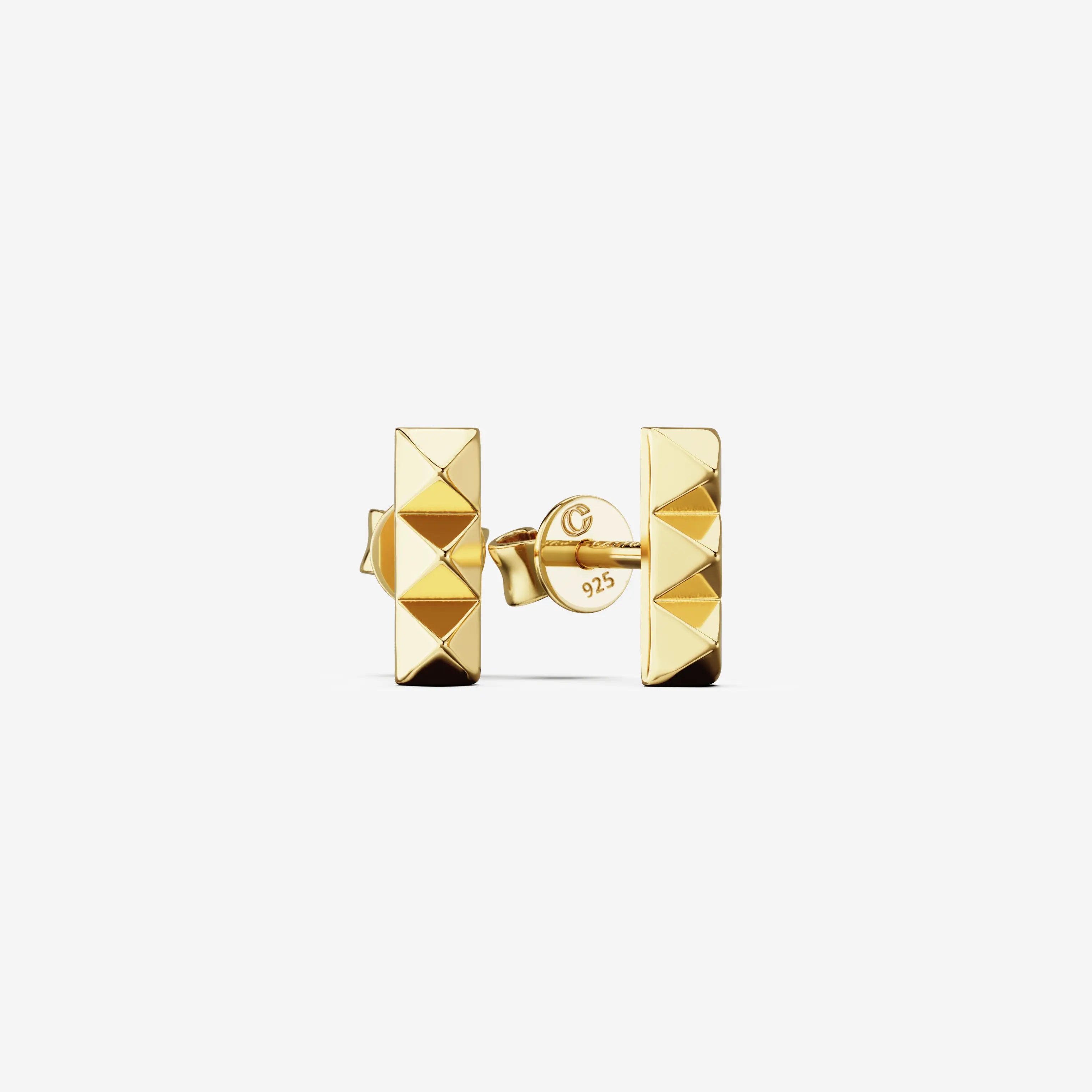 Pyramid Bar Studs